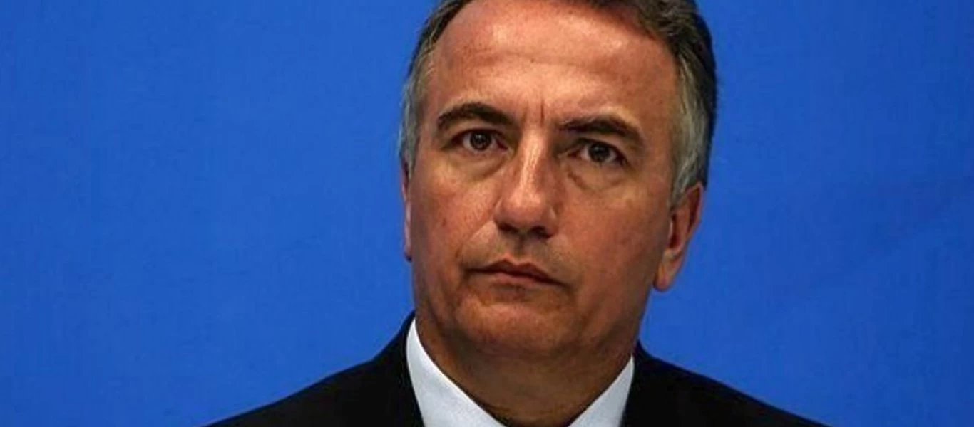 Σ. Καλαφάτης: «Οι καμπάνες ηχούν πένθιμα - Εάλω η Αγιά Σοφιά»